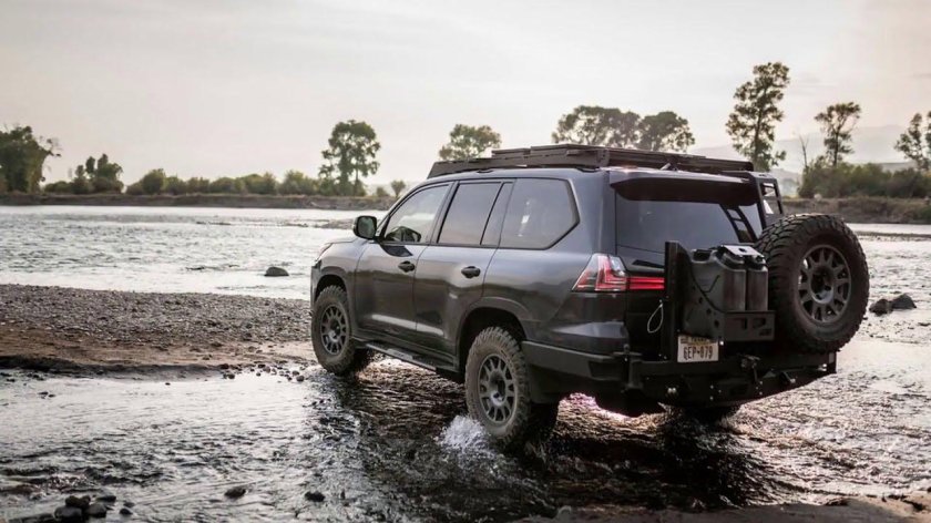 Lexus LX 570 off Road