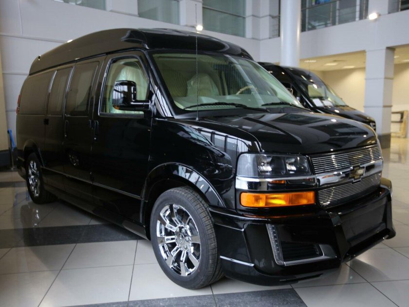 GMC Savana Chevrolet Express