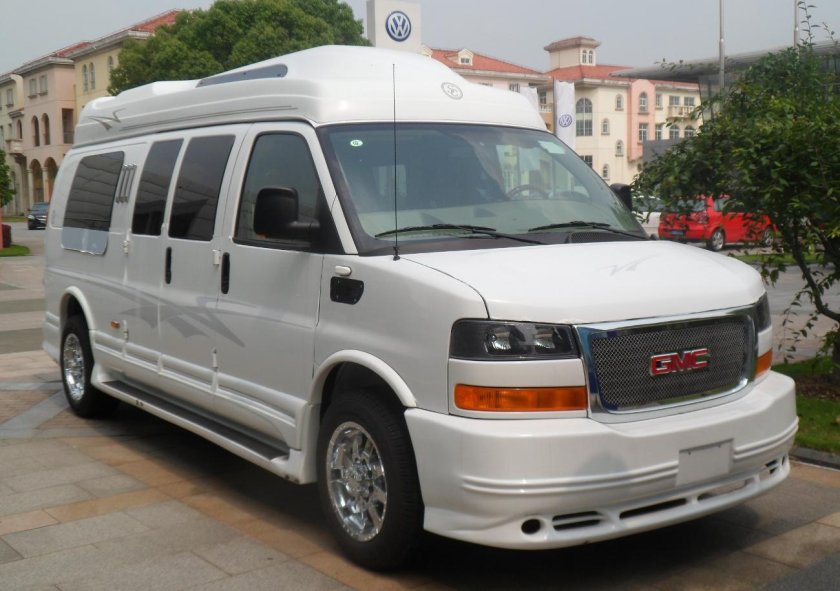 GMC Savana Chevrolet Express