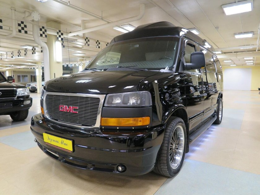 GMC Savana