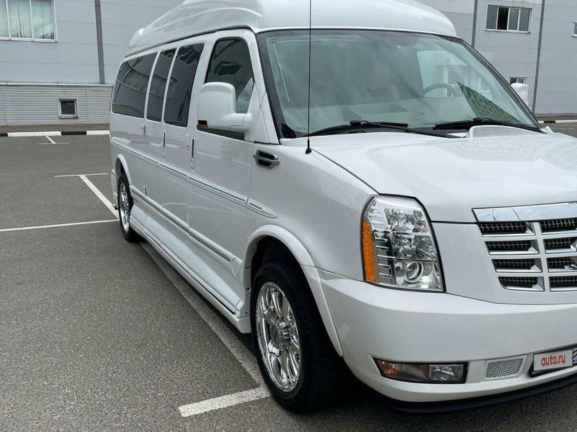 Микроавтобус кадиллак эскалейд экспресс