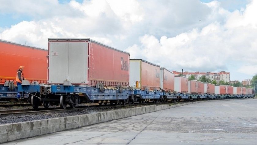 Контрейлерная платформа 13-5205