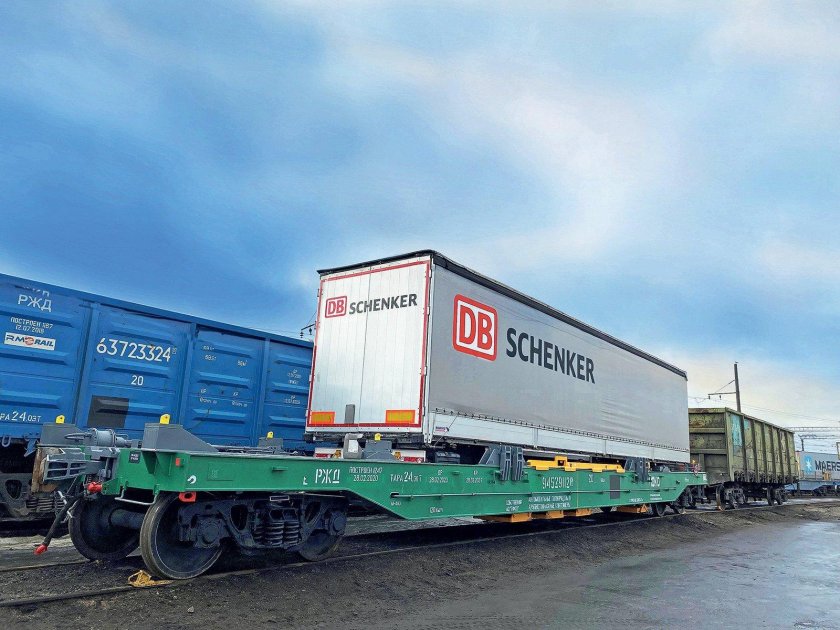 Контрейлерная платформа 13-5205