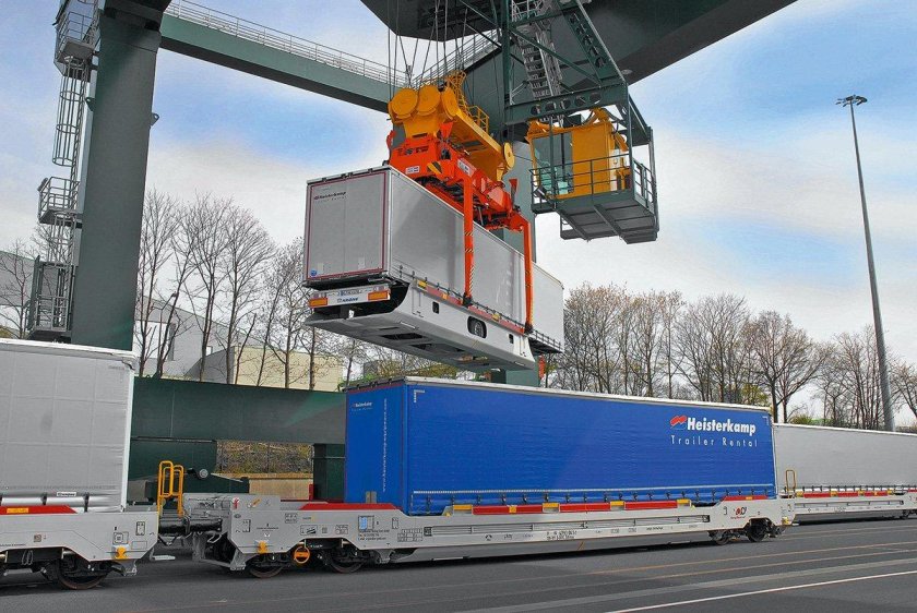 Контрейлерная платформа 13-5205