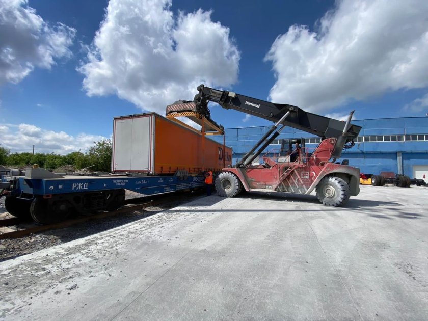 Контрейлерная платформа 13-5205