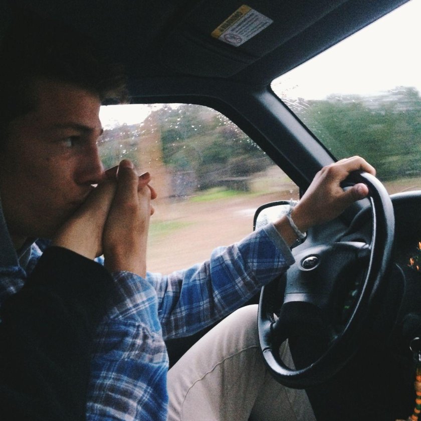 Пара в машине