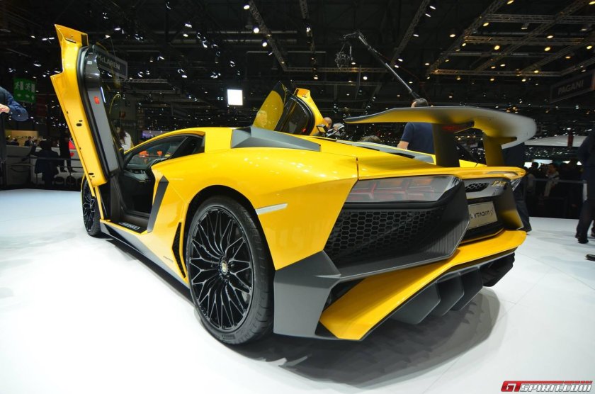 Lamborghini Aventador LP 750