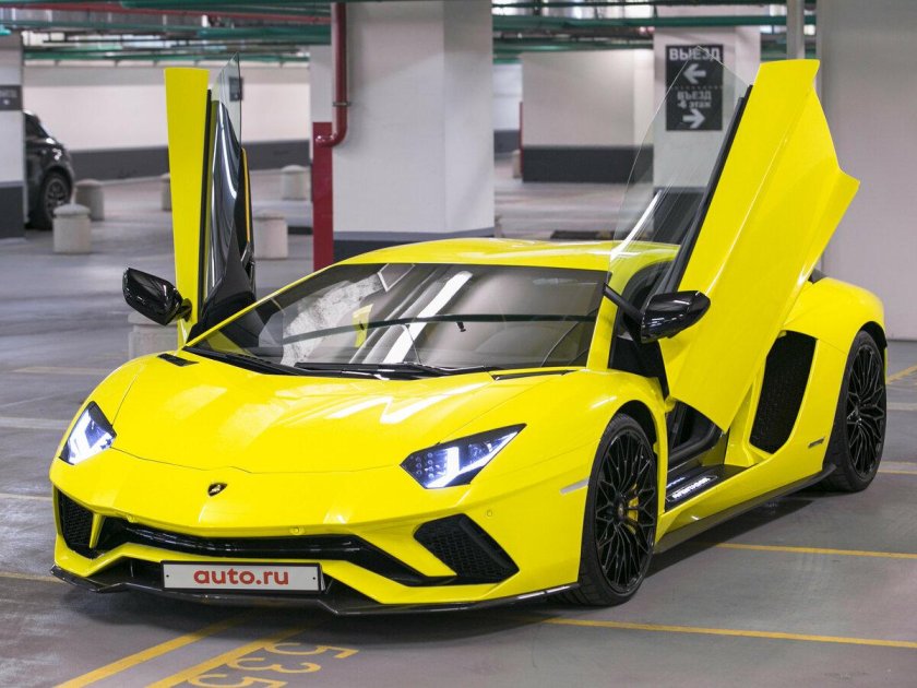 Ламборгини авентадор