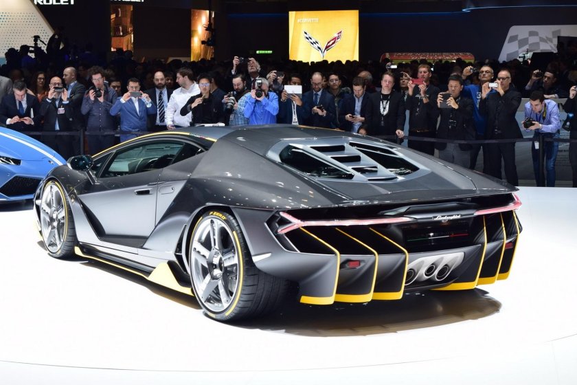Спорткар Lamborghini Centenario