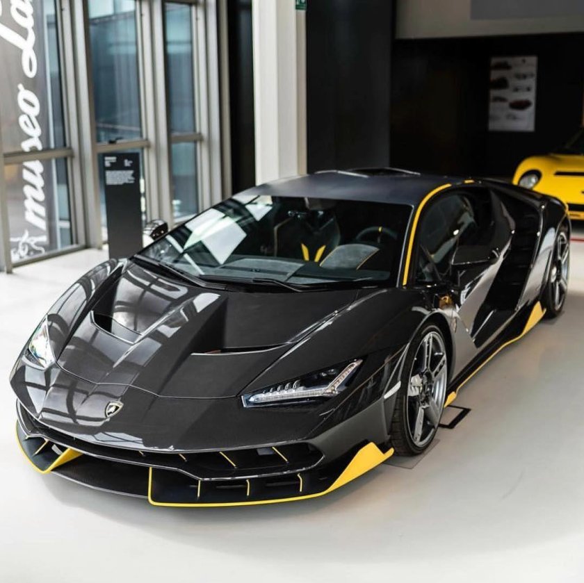 Спорткар Lamborghini Centenario