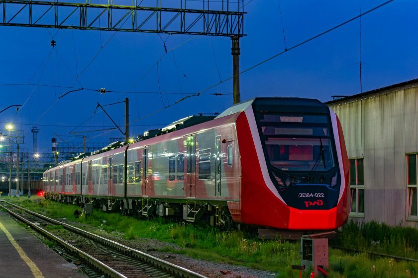 Электропоезд ласточка эс1 001