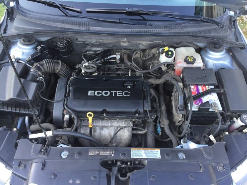 Шевроле Круз 1.8 механика двигатель