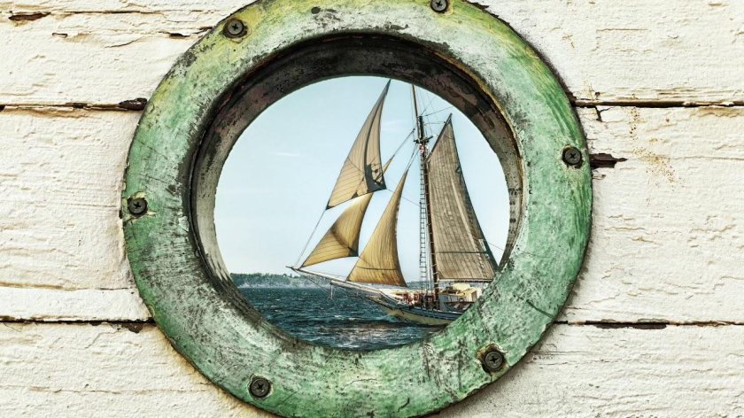 Иллюминатор корабля