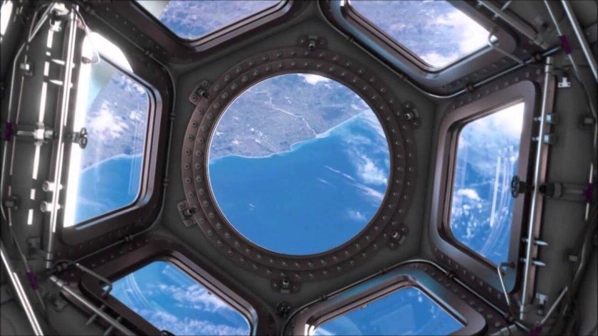 Окно космического корабля