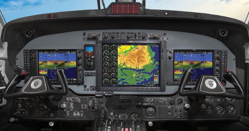 Beech 1900 кабина