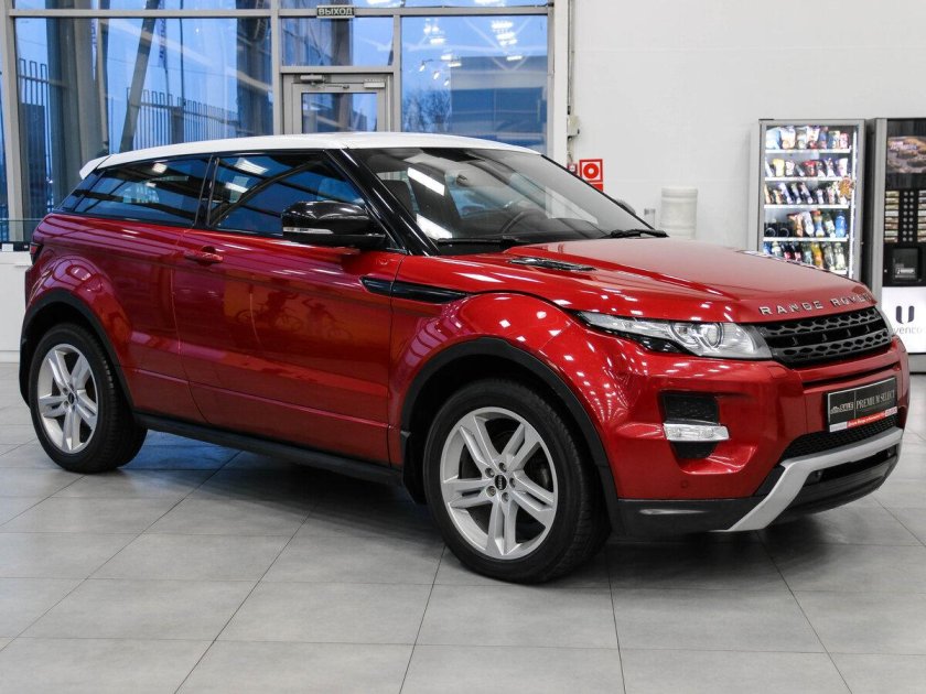 Range Rover Evoque красный