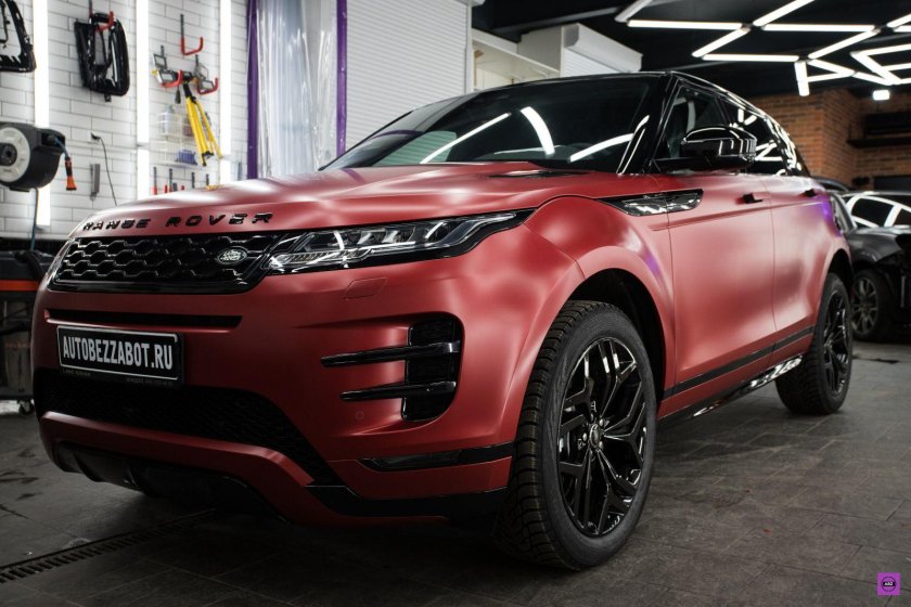 Range Rover Evoque красный
