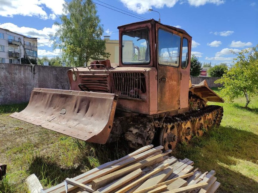 ЧТЗ трактор т-170