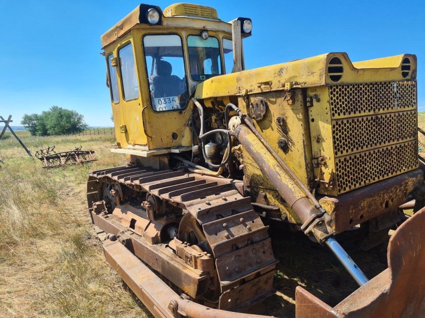 Бульдозер чтз