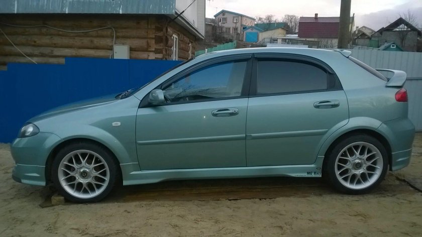 Chevrolet Lacetti хэтчбек обвес