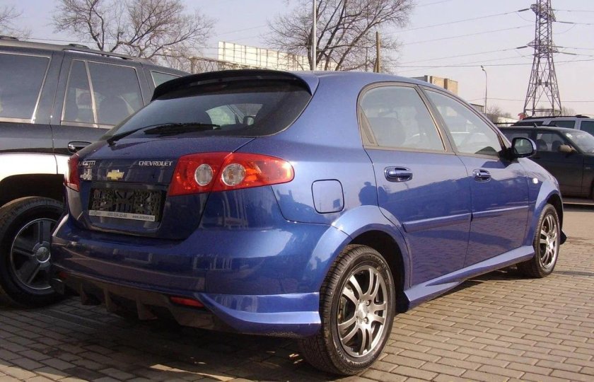 Пороги на Шевроле Лачетти хэтчбек 2008