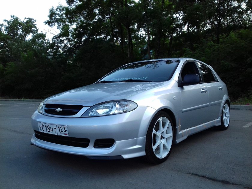 Chevrolet Lacetti хэтчбек обвес