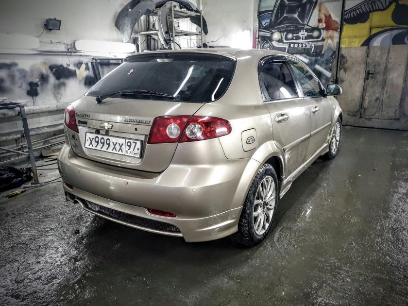 Заводской обвес на Лачетти хэтчбек