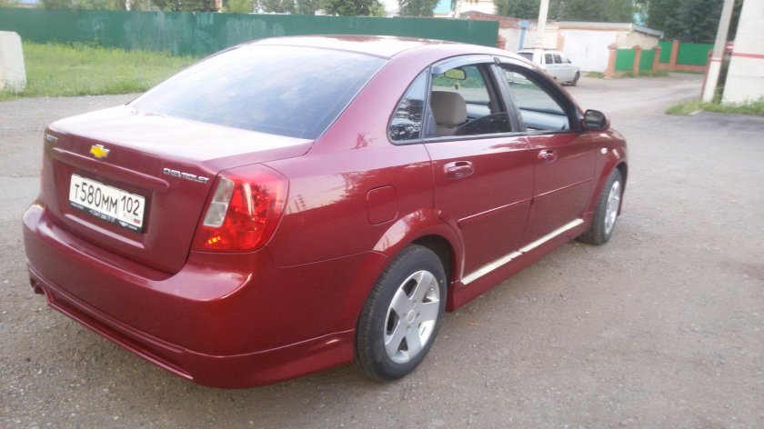 Шевроле Лачетти седан 1.6