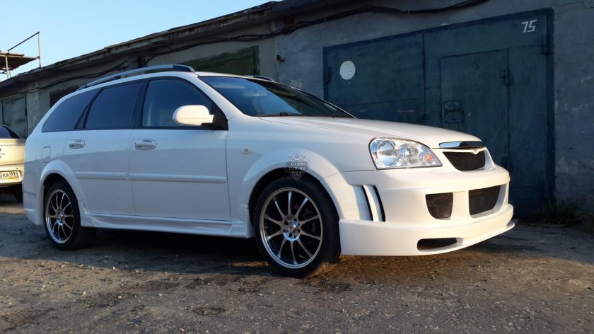 Обвес на Шевроле Лачетти универсал