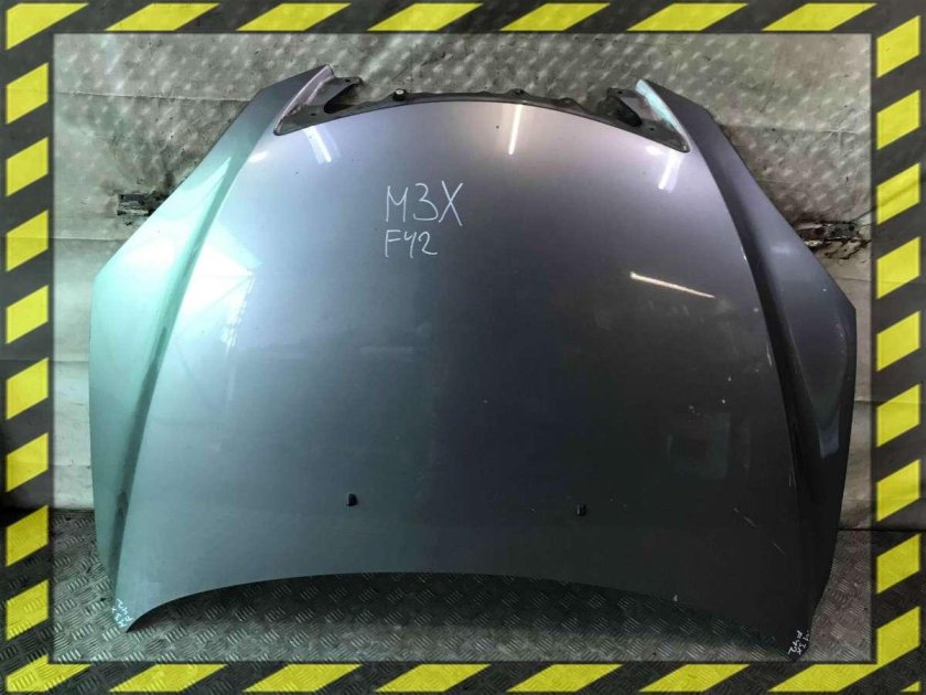 Капот Мазда 3