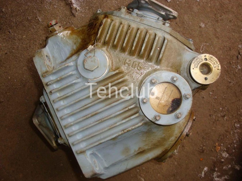 Промежуточный редуктор 8а-1515-000