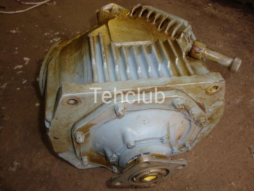 Промежуточный редуктор 8а-1515-000