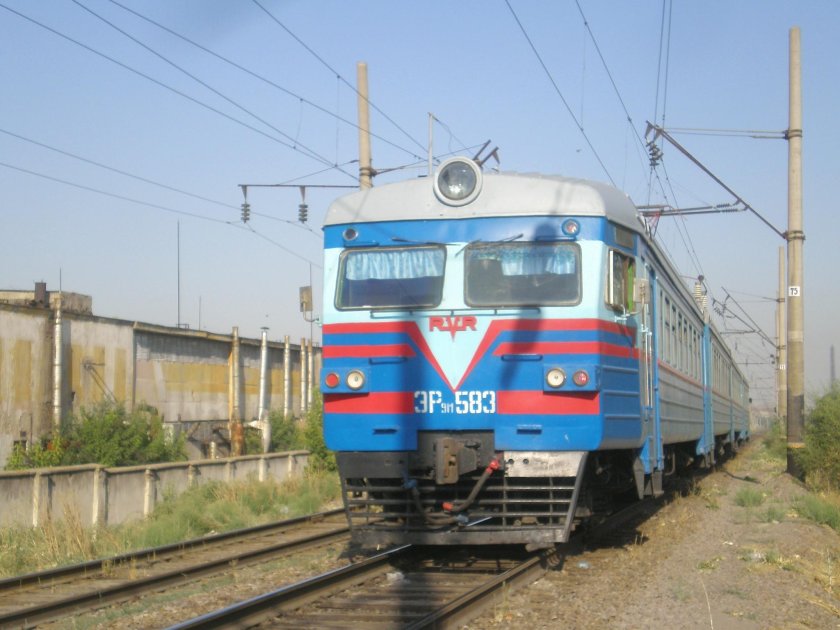 Пассажирский ЦМВ эр9м(мотор)