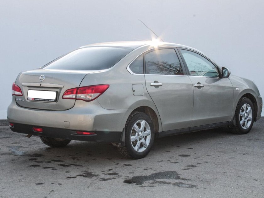 Nissan almera 2013