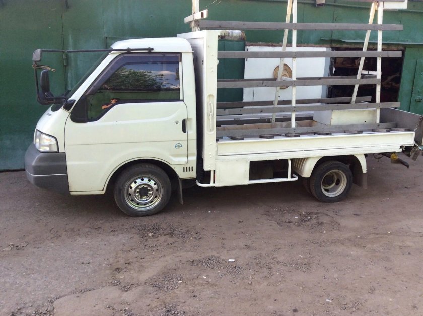 Мазда Бонго бортовой грузовик