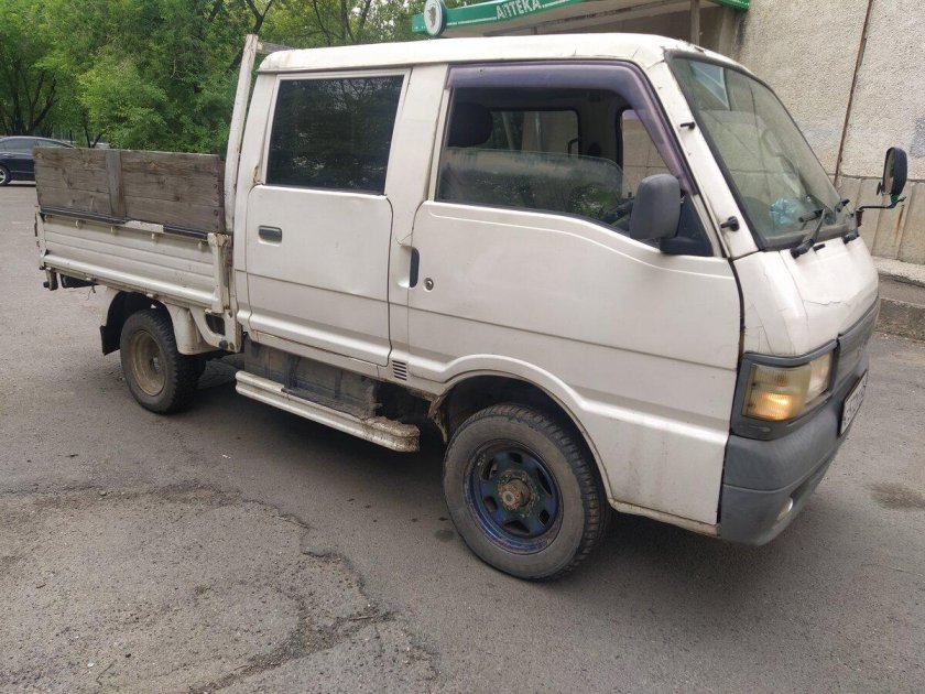 Мазда Бонго бортовой