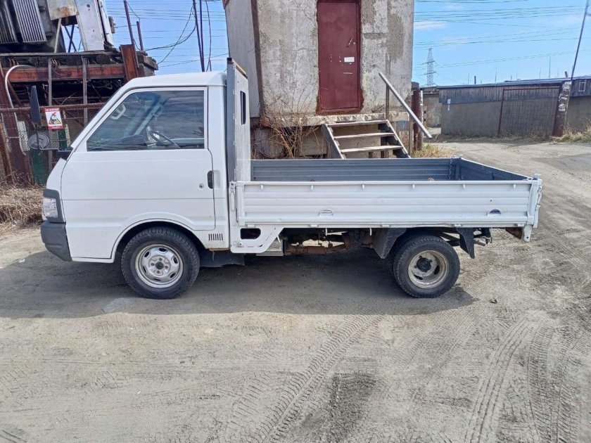 Грузовик мазда бонго 4вд