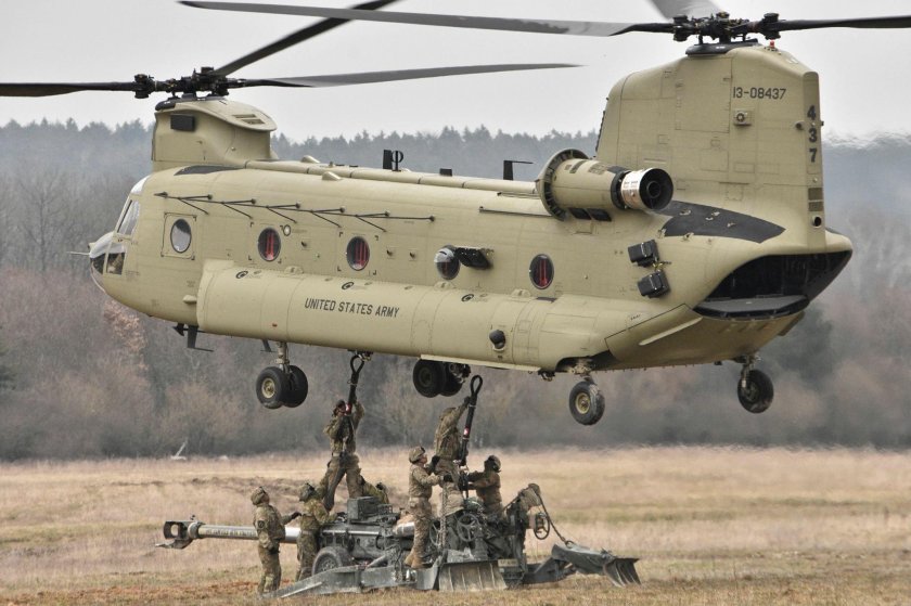 Вертолет Ch-47 Chinook