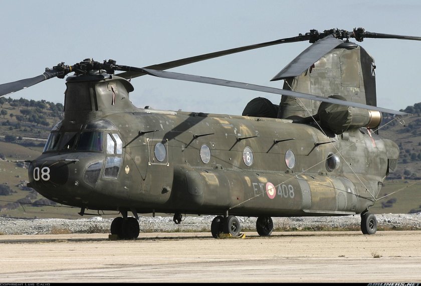 Вертолет Ch-47 Chinook