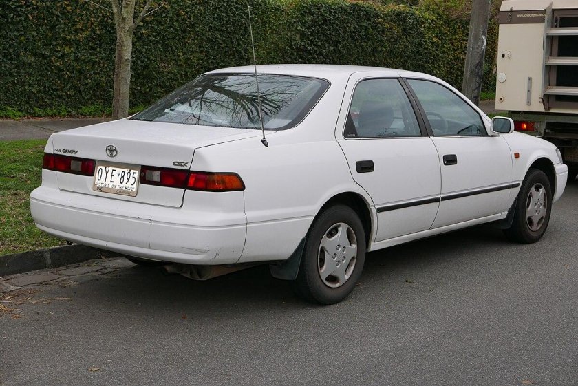 Toyota Camry 1998 2.2