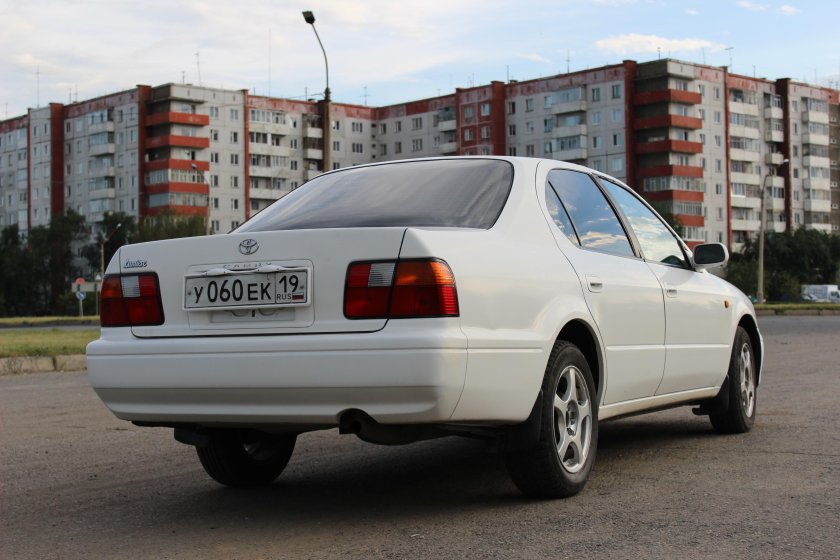 Тойота Камри 40 старый кузов