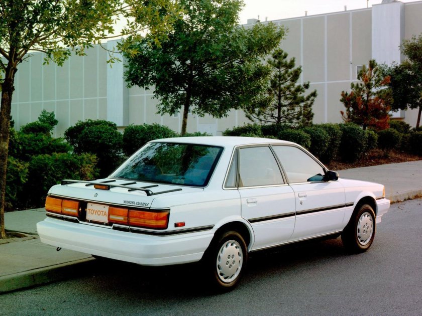 Toyota Camry 1990