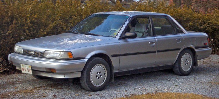 Toyota Camry v20 1990