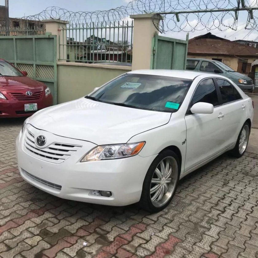 Toyota Camry 40 старый кузов