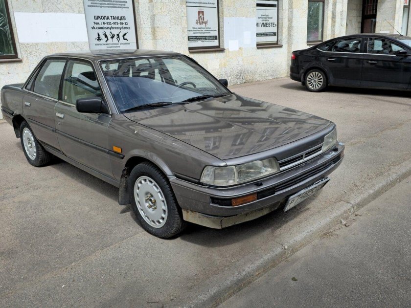 Тойота камри 1990