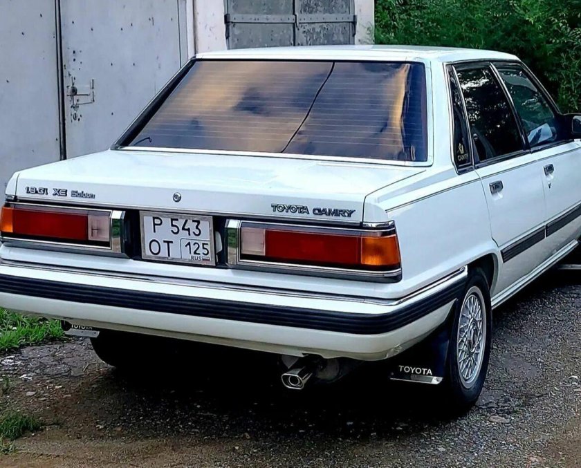 Toyota Camry 1985