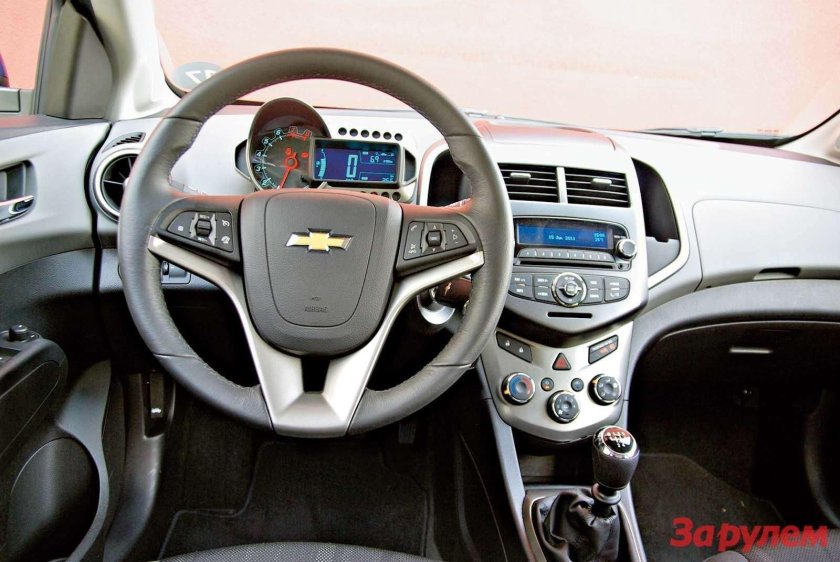 Chevrolet Aveo 2013 торпеда