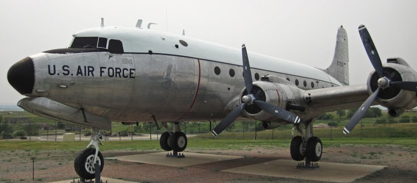 Douglas c-54d Skymaster