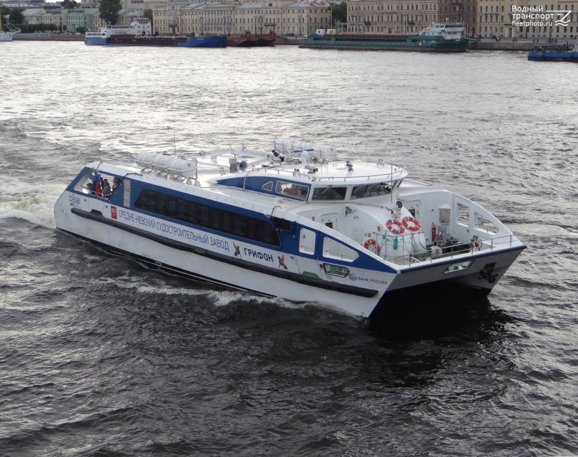 Катамаран Грифон проекта 23290