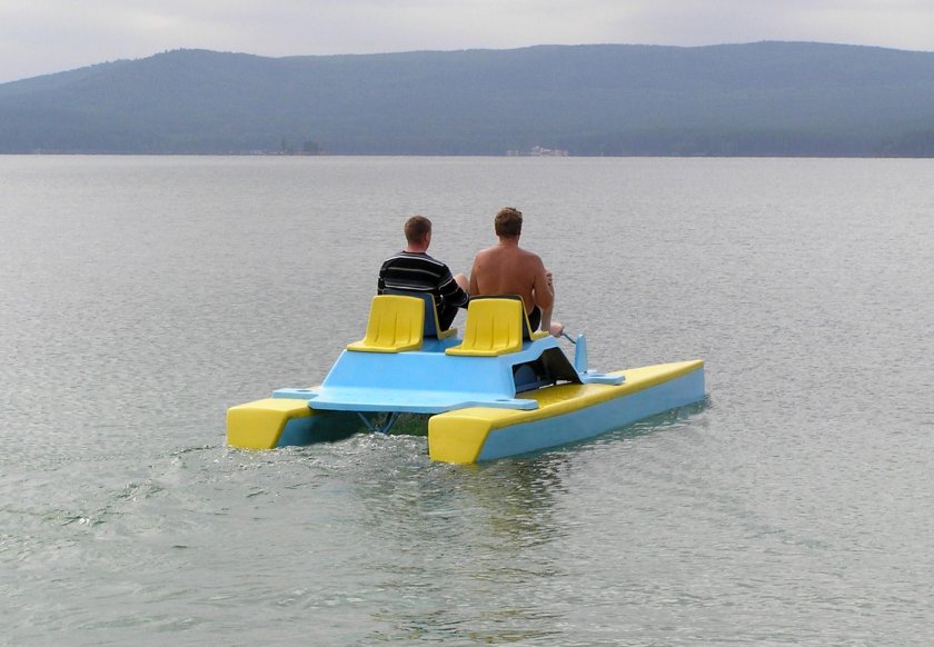 Катамаран янтарь 2